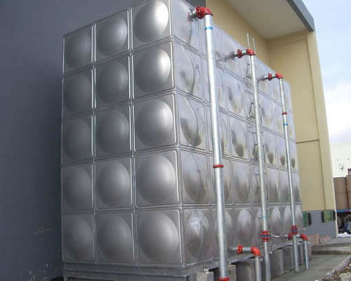 不銹鋼圓柱水箱,為何是你好的選擇?