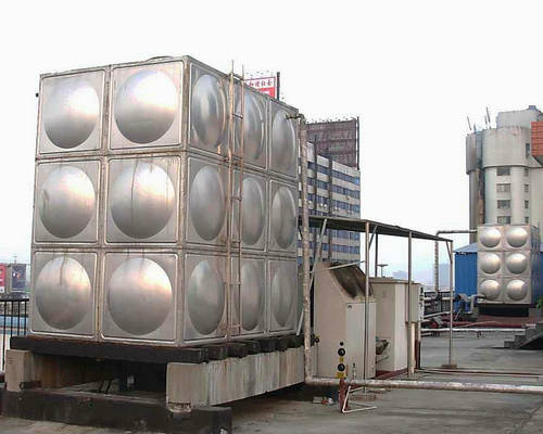 選購不銹鋼水箱時要注意查看生產廠家的資質和認證