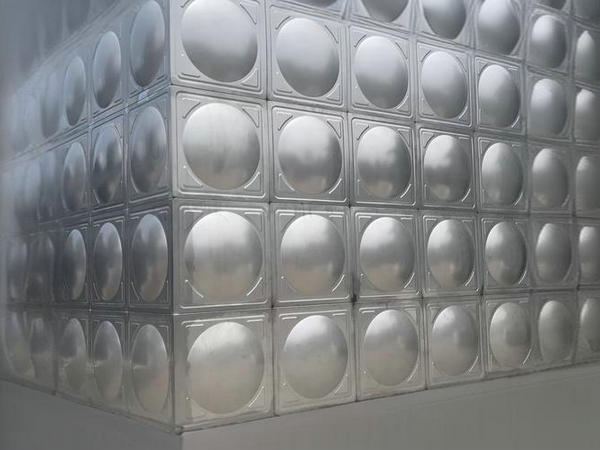 在供水系統濟南不銹鋼水箱水壓測試中需要考慮哪些安全問題?