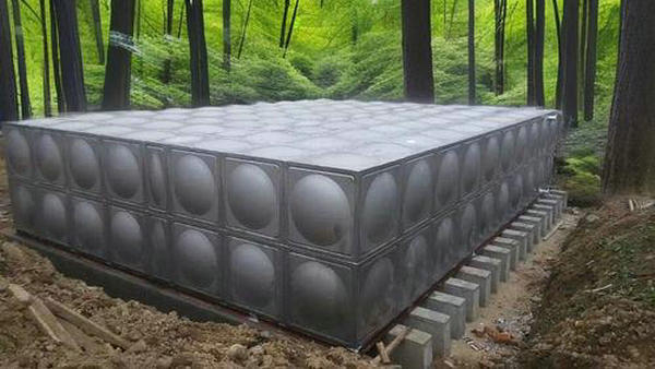 濟南不同規(guī)格的不銹鋼水箱其基礎(chǔ)制作要求有哪些不同?