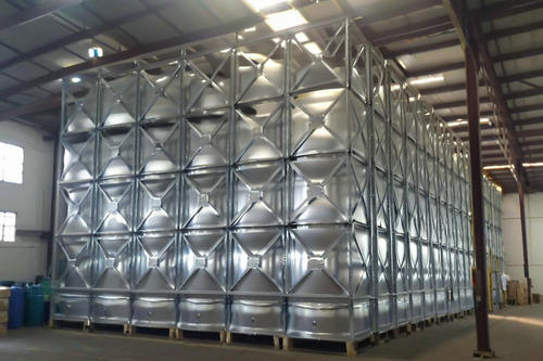 如何清潔和保養(yǎng)濟(jì)南不銹鋼保溫水箱的保溫層？